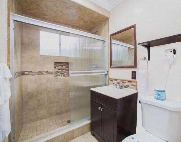 Nite Inn at Universal City - Walking Distance to Universal Studios Hollywood image 15