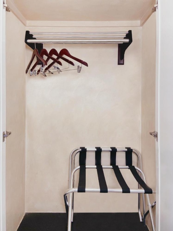 Nite Inn at Universal City - Walking Distance to Universal Studios Hollywood image 27