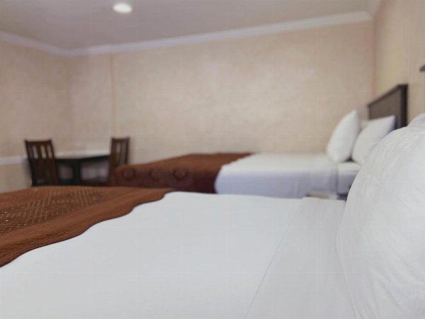 Nite Inn at Universal City - Walking Distance to Universal Studios Hollywood image 40