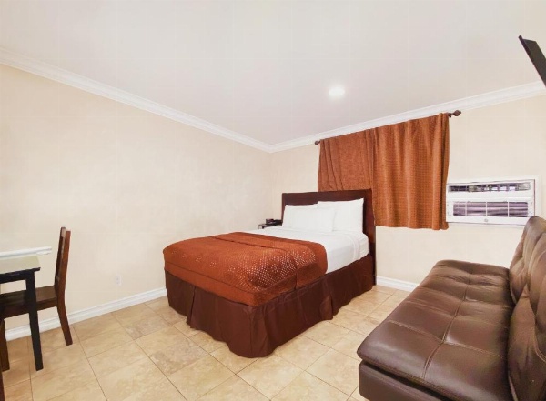 Nite Inn at Universal City - Walking Distance to Universal Studios Hollywood image 89